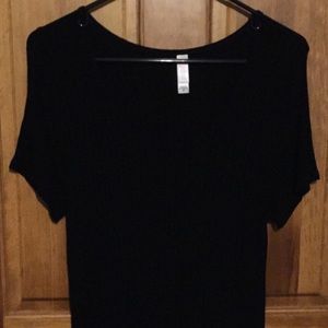 LuLaRoe black Classic Tee